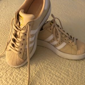 Adidas - super star - lt tan - size 71/2